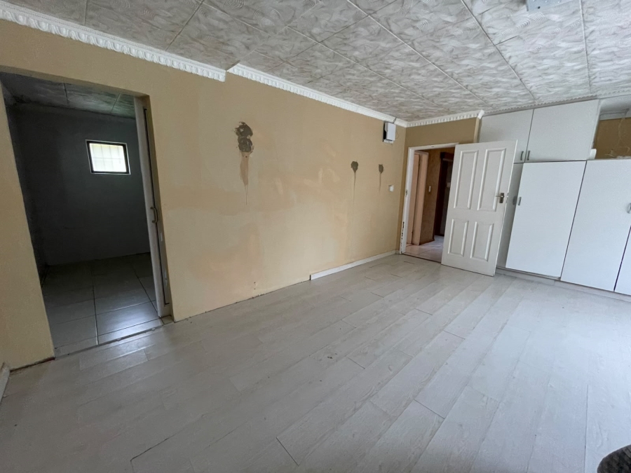 4 Bedroom Property for Sale in Amalinda North Eastern Cape